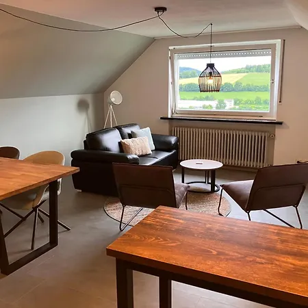 Weisser Stein מלון 2*